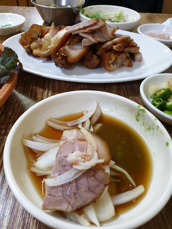 시골왕족발 이미지