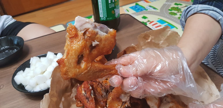 먹자판 이미지