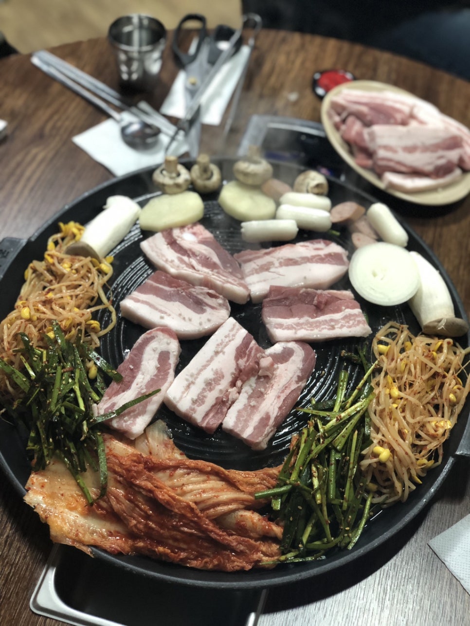 정원복돼지 이미지