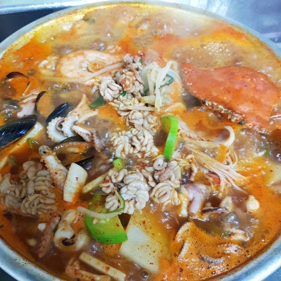 돼지네부대찌개 이미지