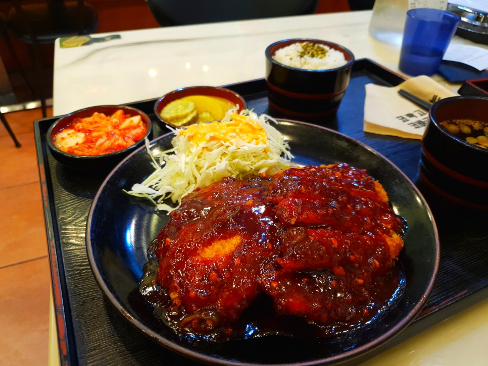 불타는돈가스 이미지