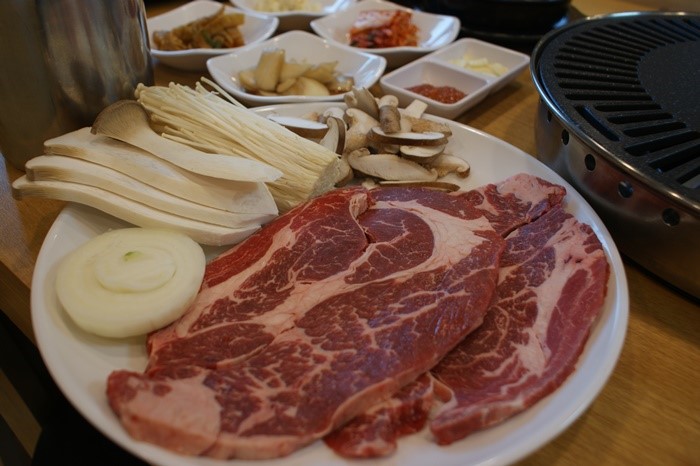 돼지와오리마을 이미지