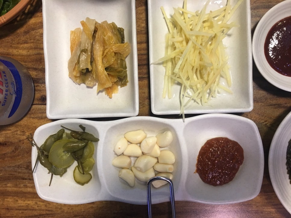 꼼지락꼼장어 이미지