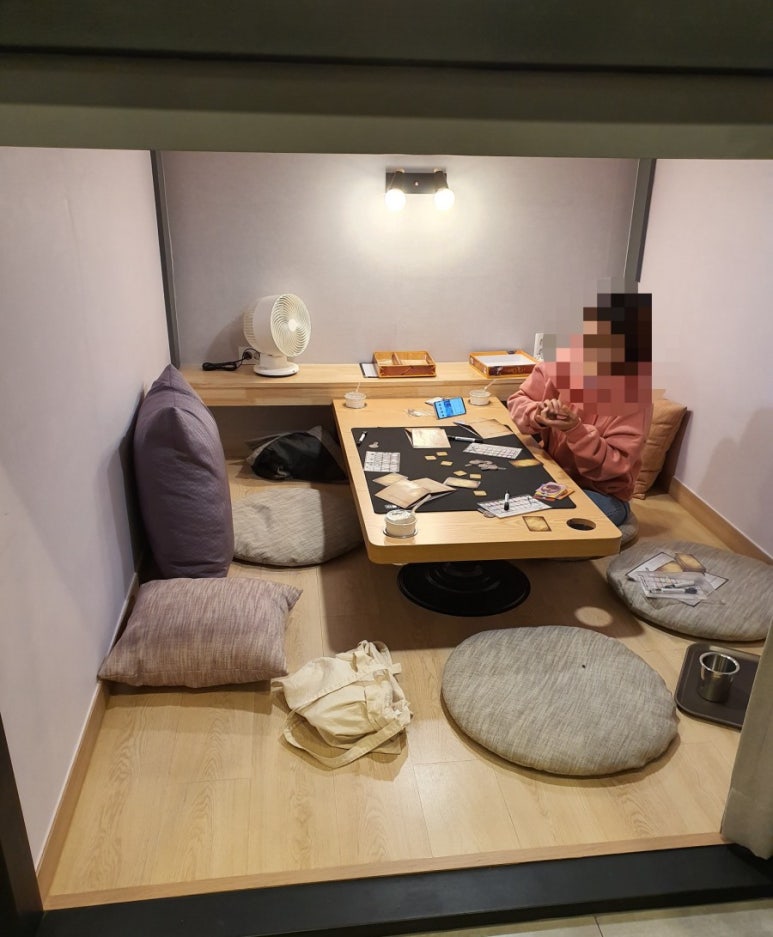 보드게임카페 어콰이어 이미지