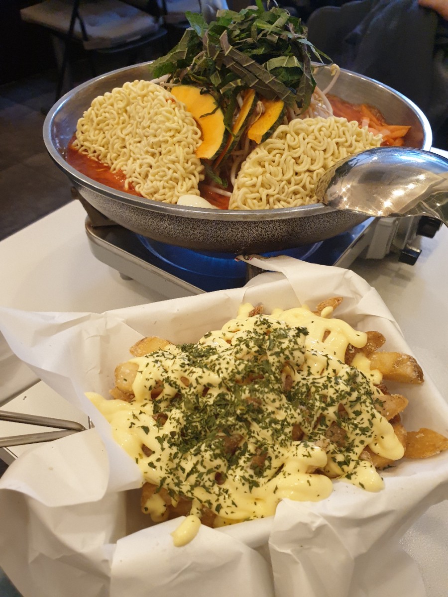 굿떡볶이 이미지
