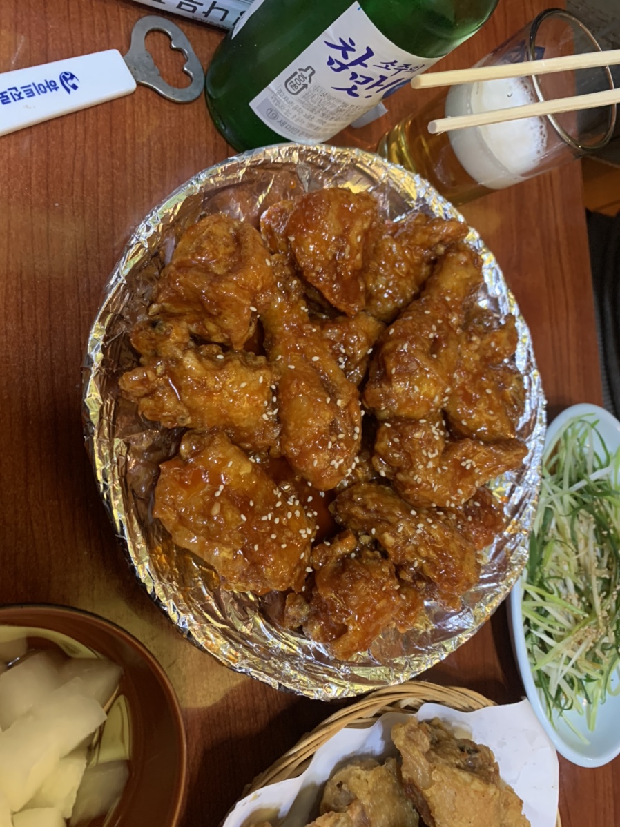 동큐치킨 이미지