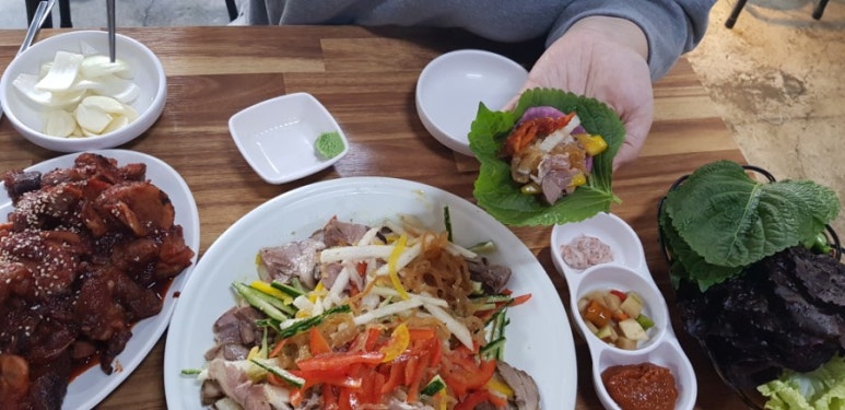 족발앤쌈 이미지