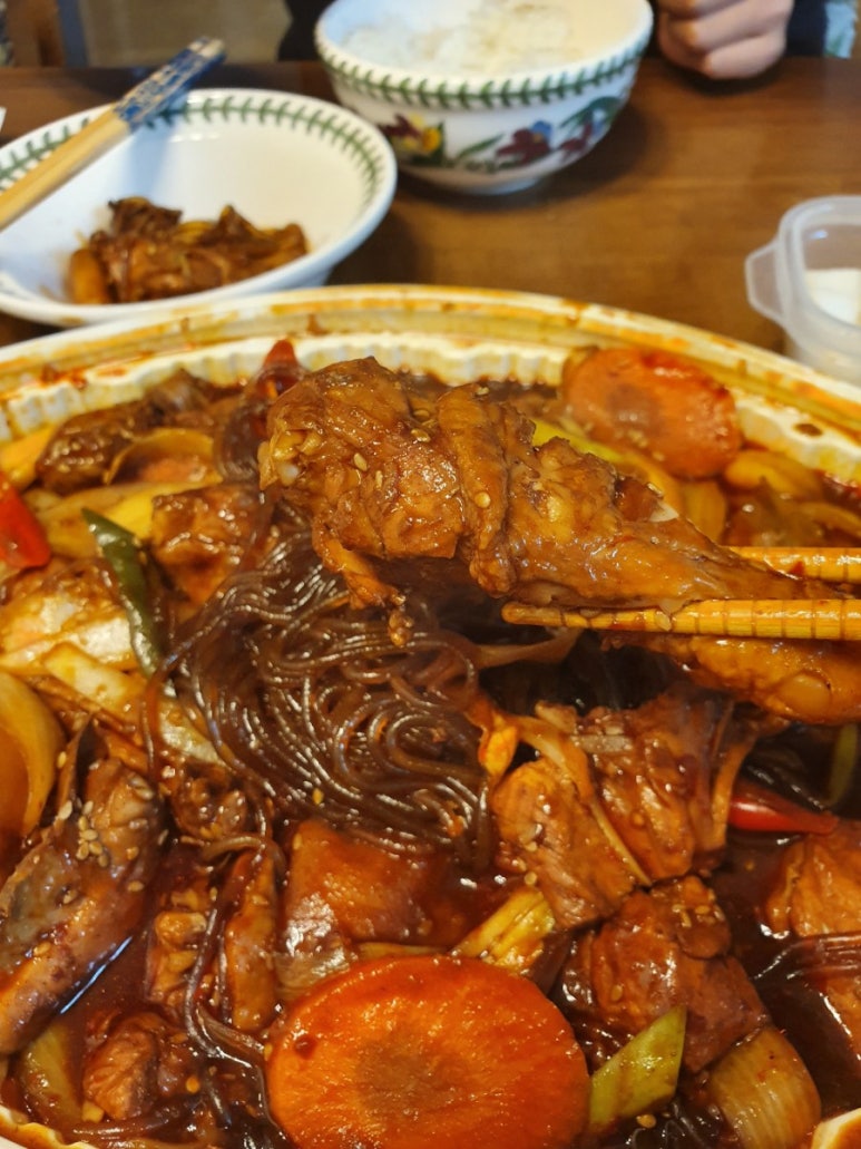 이계의성마늘치킨 이미지