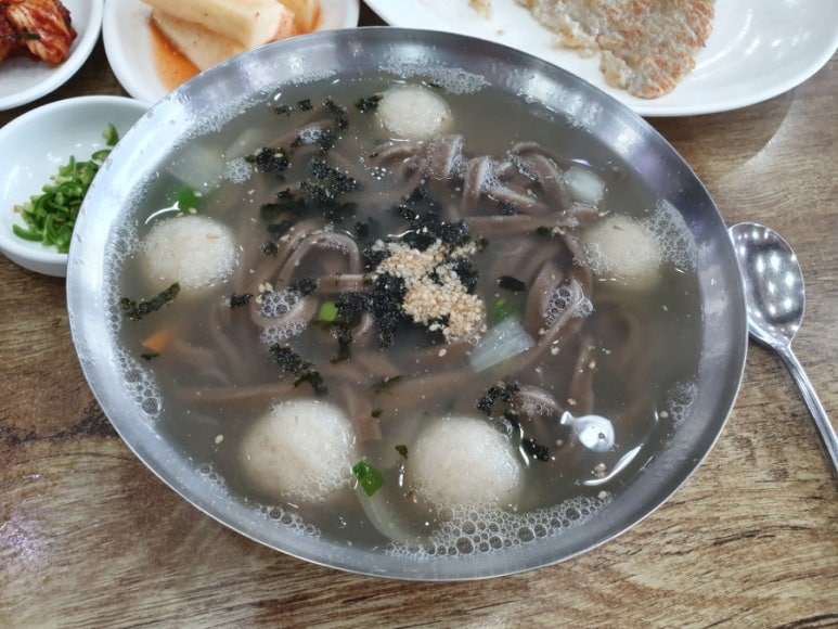 옹심이칼국수 이미지