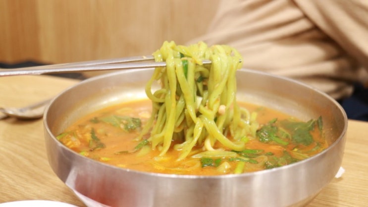 어탕칼국수 이미지
