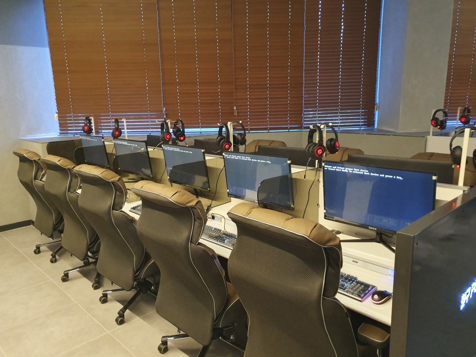 철구PC방 이미지