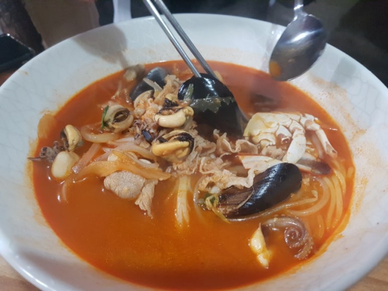 띵호야반점 이미지