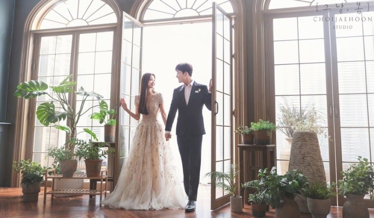 스튜디오봄뜻 이미지