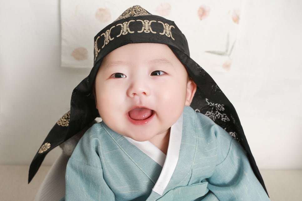 스튜디오100 이미지