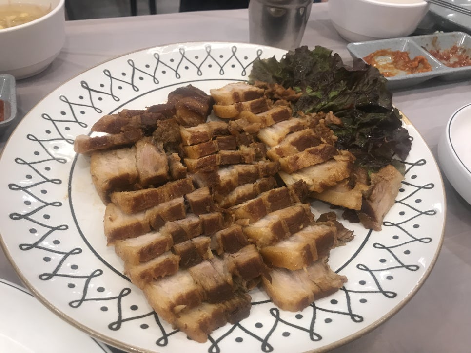 지홍이네족발과쟁반국수 이미지