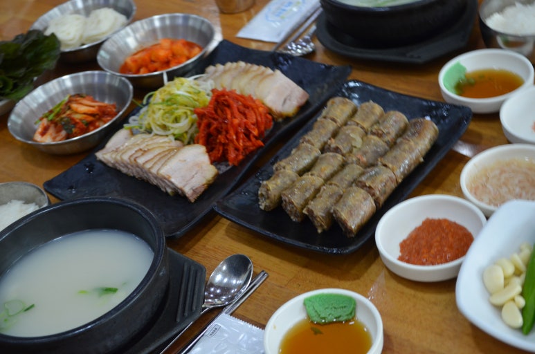 수육이랑 밥이랑 이미지