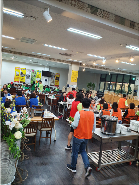 웰스푸드뷔페 이미지