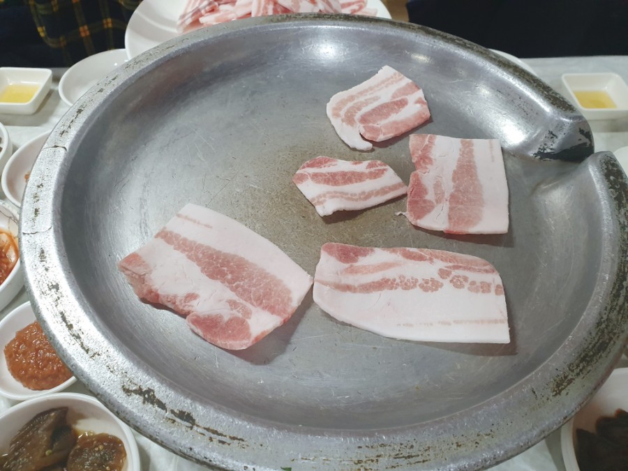 명동 대패 삼겹살 이미지