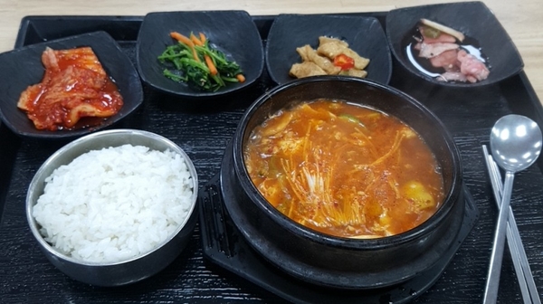 아람돈까스 이미지