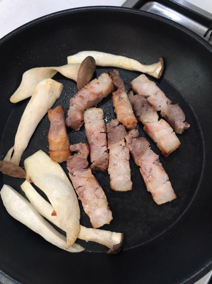 엔돌핀삼겹살 이미지
