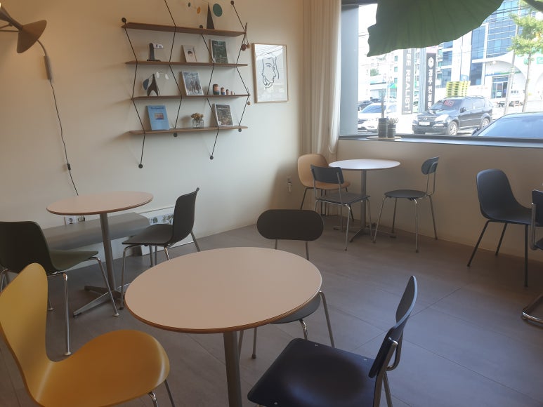 커피리얼리스트 이미지