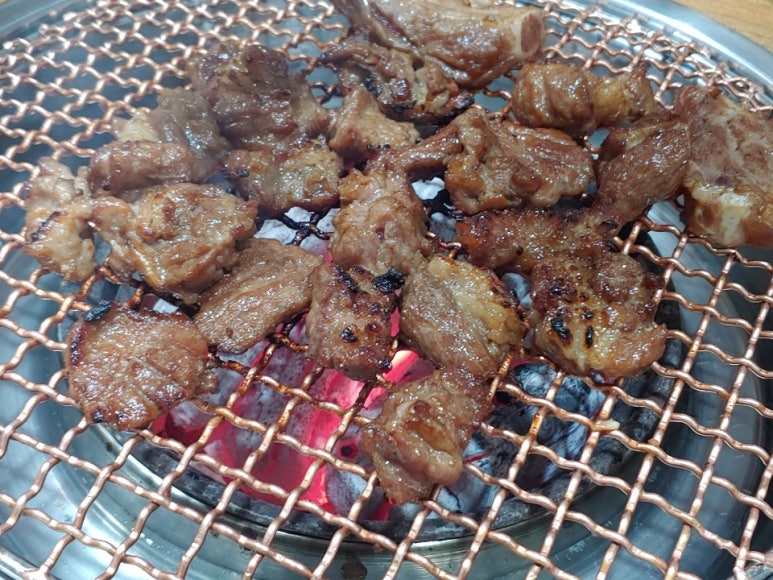 야초원 이미지