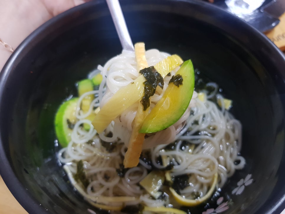 첨단국수 이미지