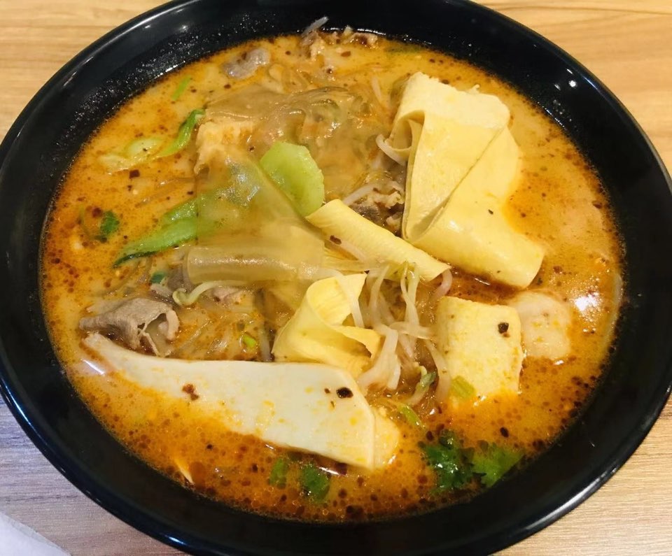 맛있다고 울지 마라탕 이미지