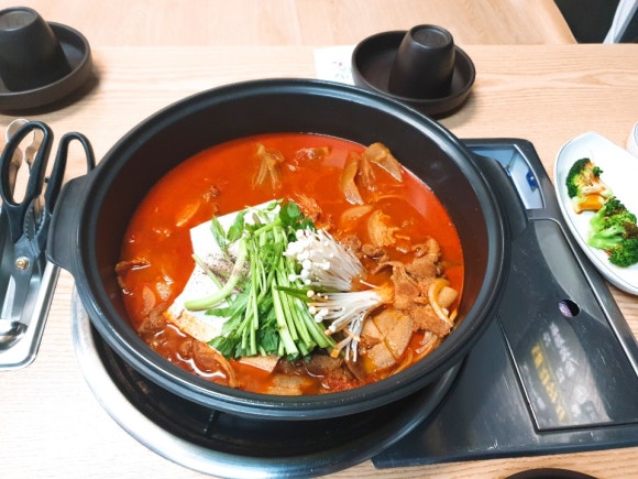 돼지왕자김치공주 이미지