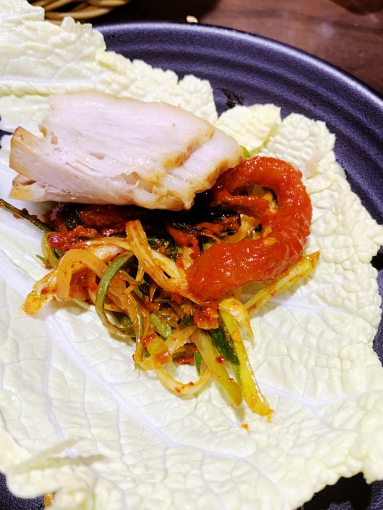 꽃 피우는 기와보쌈 이미지