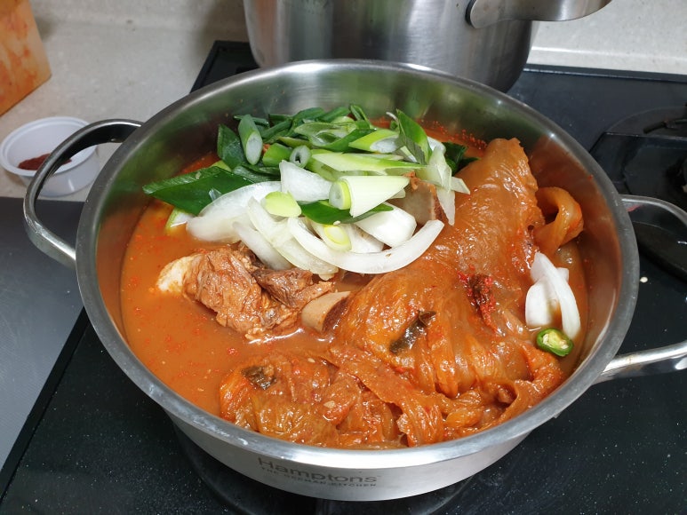 자작나무김치찜 이미지