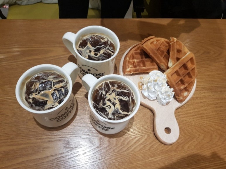 컴포즈커피경산NC점 이미지