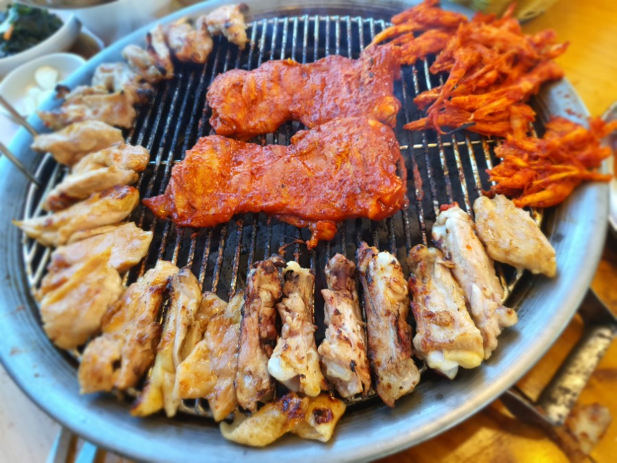 황토숯불닭갈비 이미지