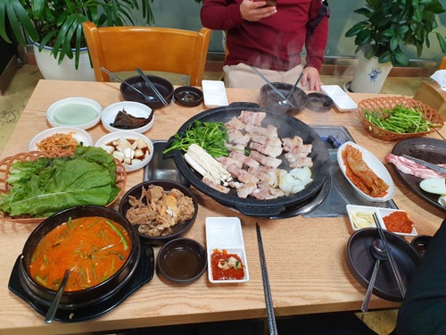 돼지왕자김치공주 이미지
