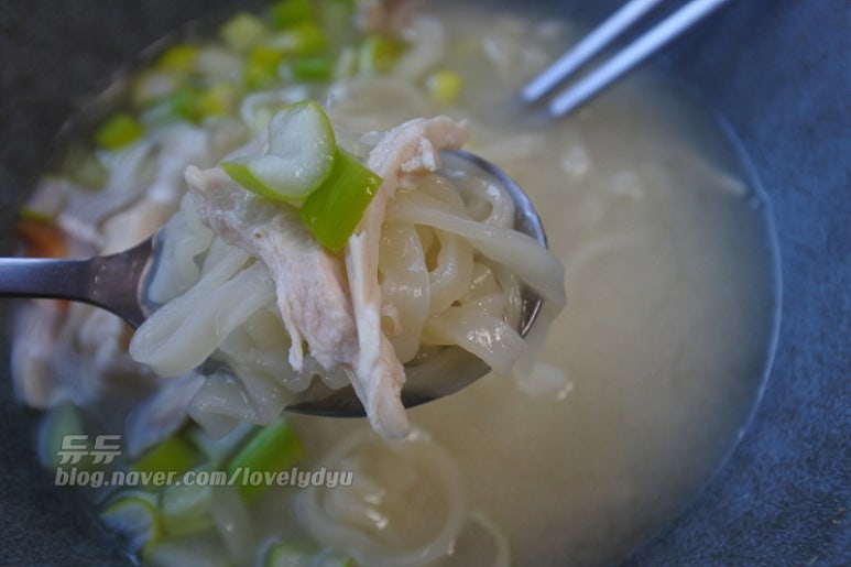 이가닭칼국수 이미지