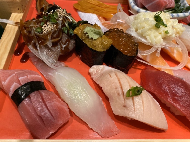 용하초밥참치 이미지