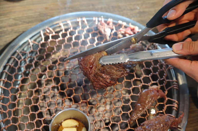 참고기 식육식당 이미지