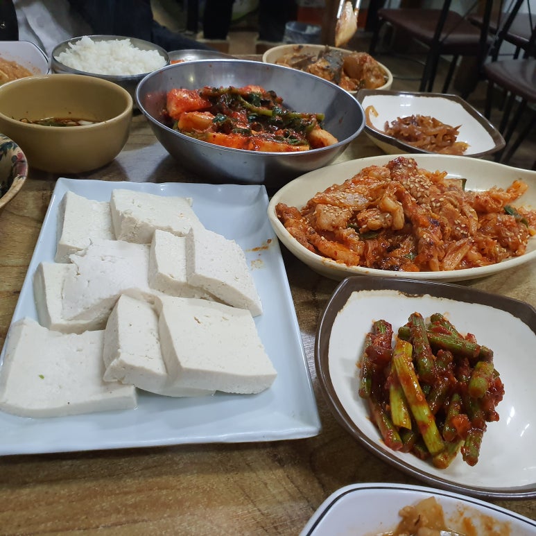 옛날식당 이미지