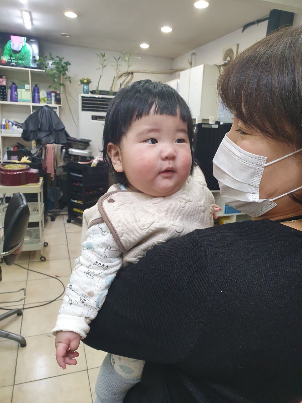 홍금보미용실 이미지