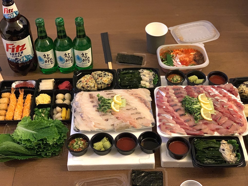 회뜨는집 이미지