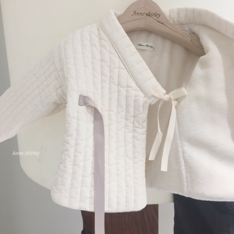 왕자한복 이미지