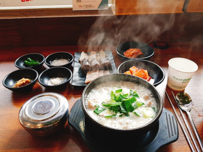 역전국밥 이미지