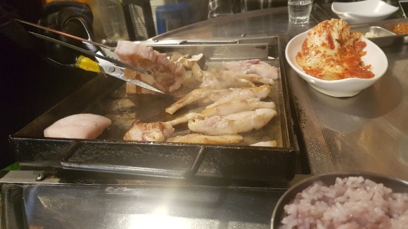 홍구삼겹 이미지