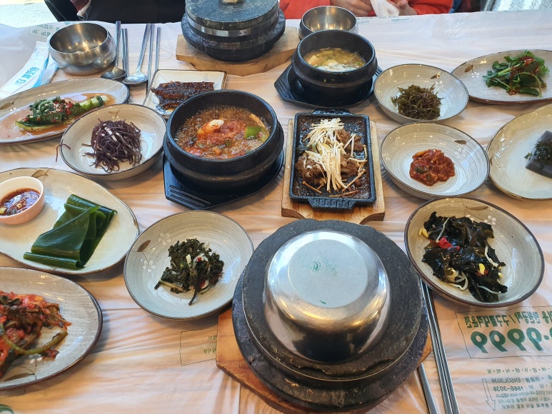 경호생오리 돌솥밥 이미지