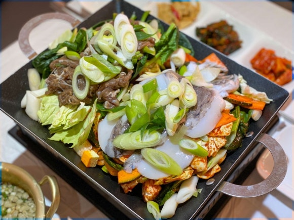 육회 밤바다 이미지