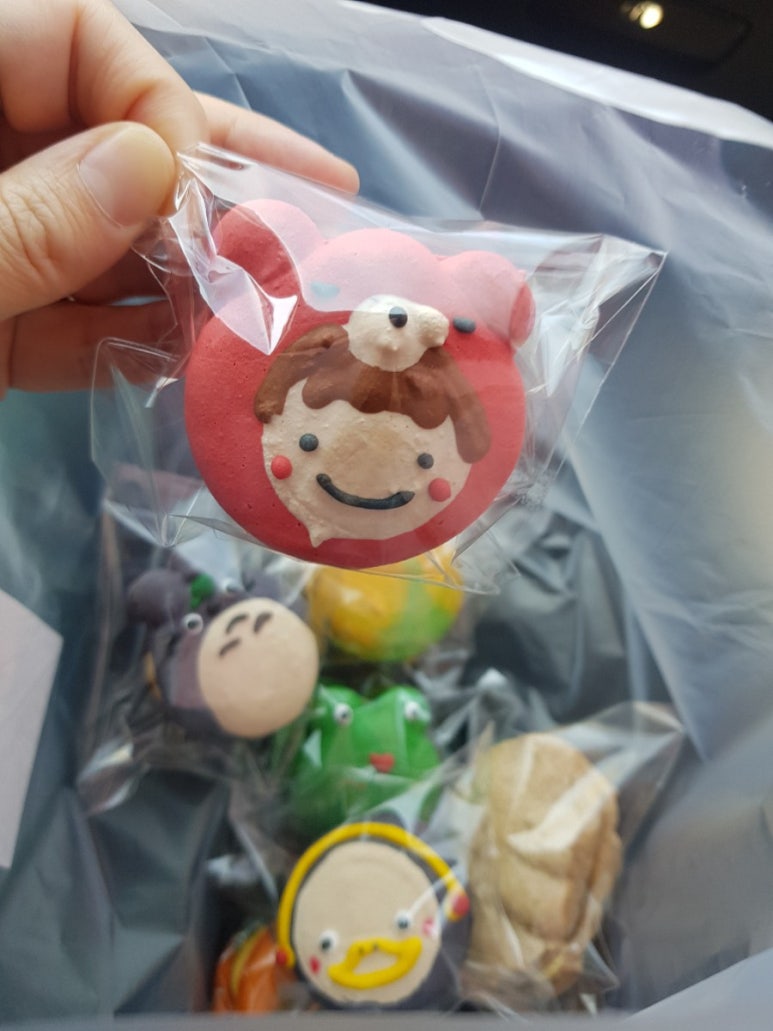 모모앤카롱 이미지