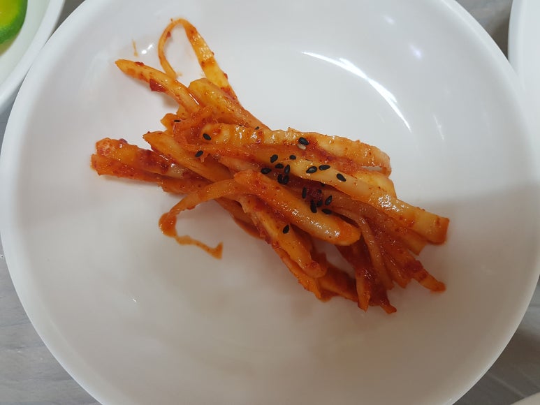 속초곰치국 이미지
