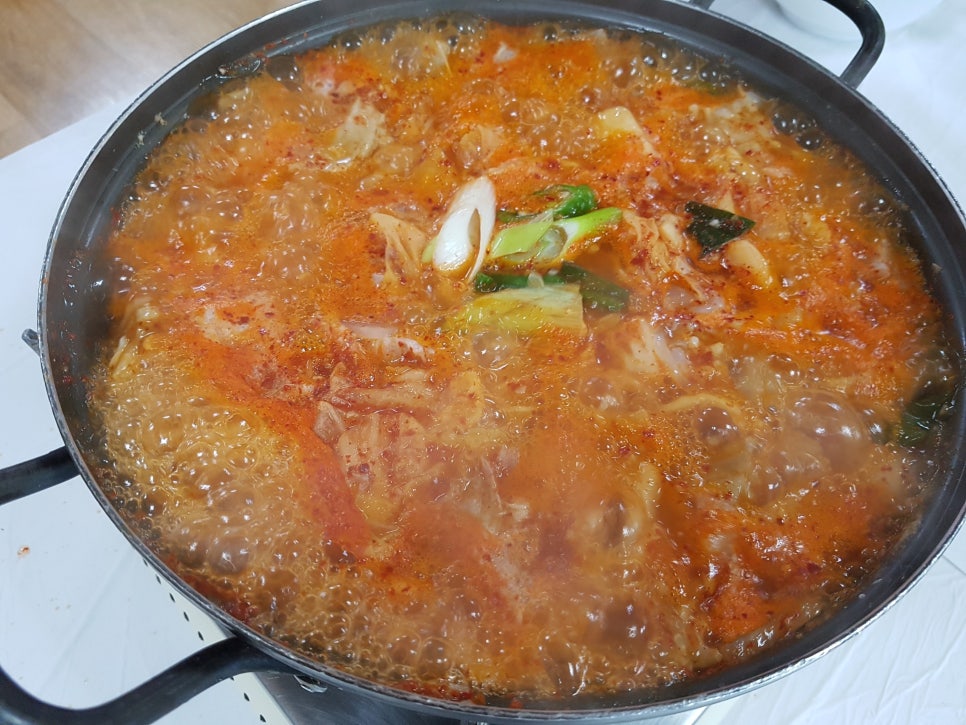 속초곰치국 이미지