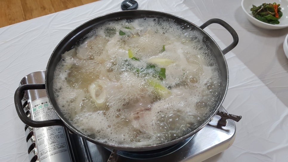 속초곰치국 이미지