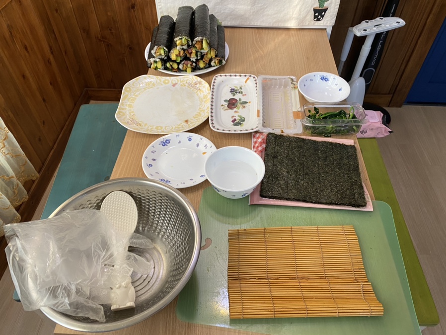 햄을품은김밥 이미지
